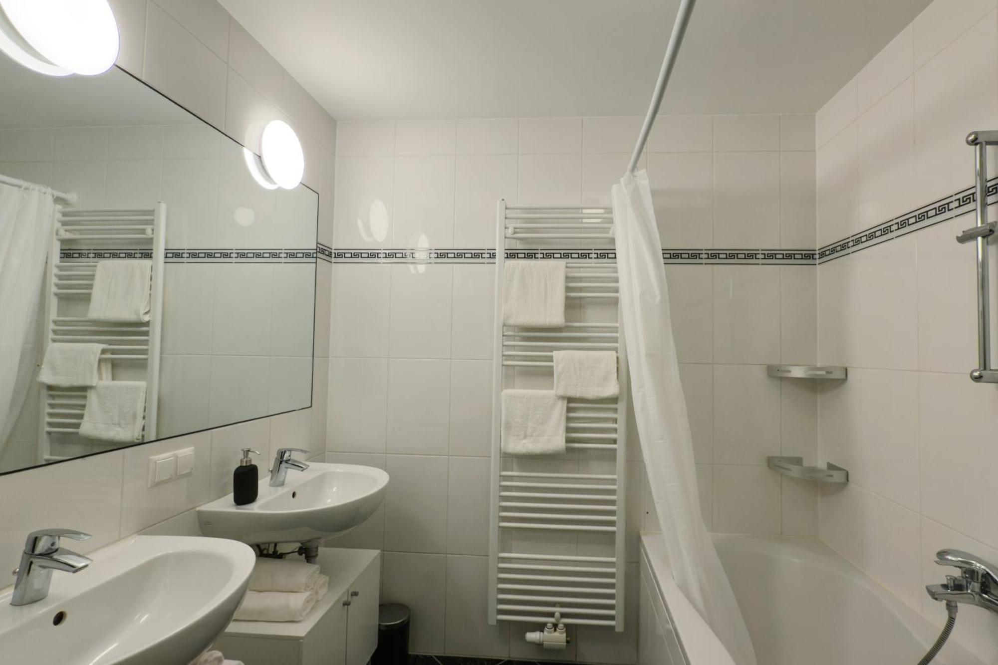 110Qm, 4 Bedrooms, Near Schoenbrunn - Axara Housing Osw 33 Wien Eksteriør billede